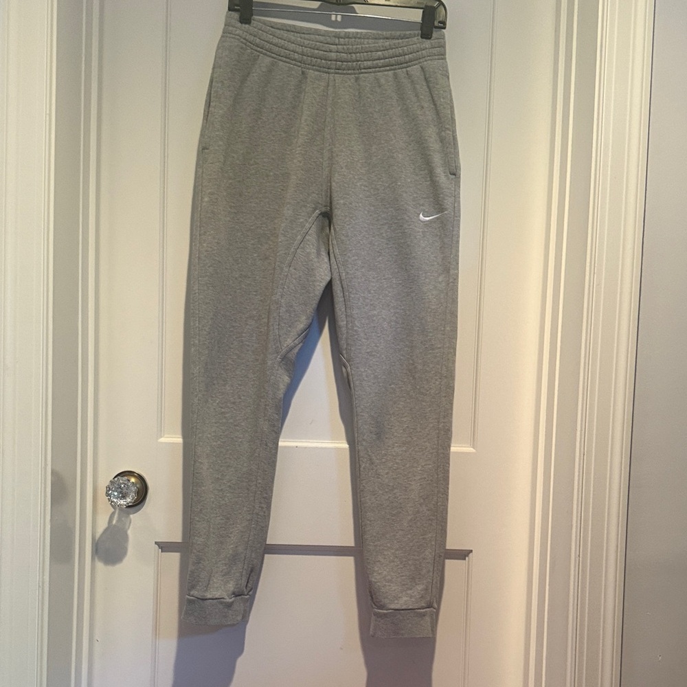 Grey nike jogger sweatpants
